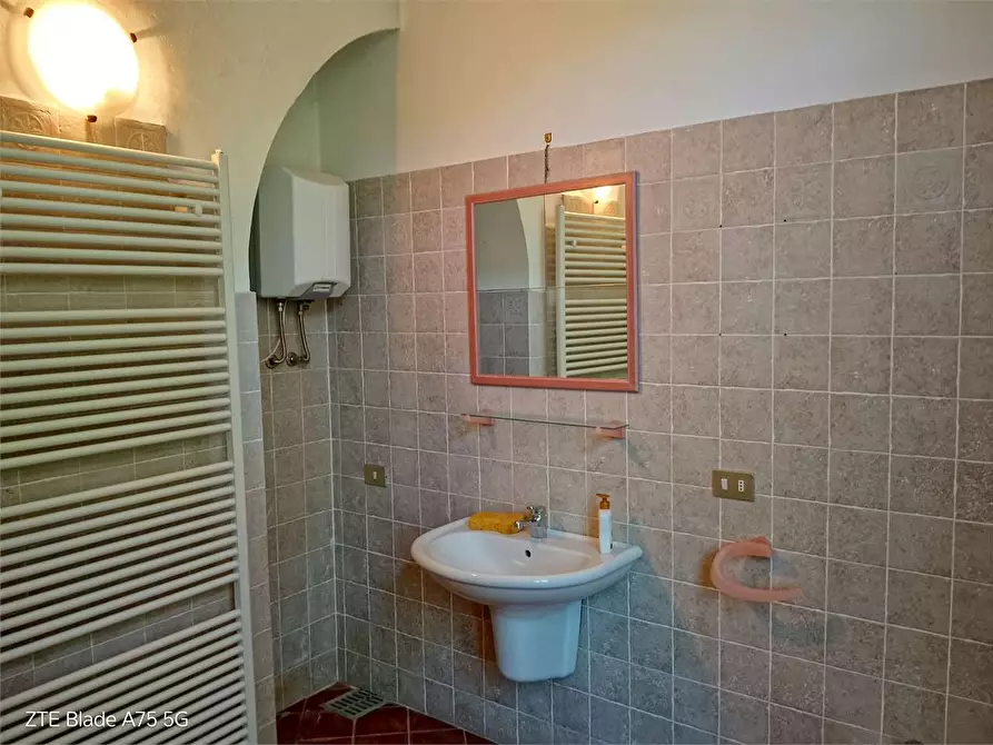 Immagine 17 di Villa in affitto  in viale Gabotto 21 a Pinerolo