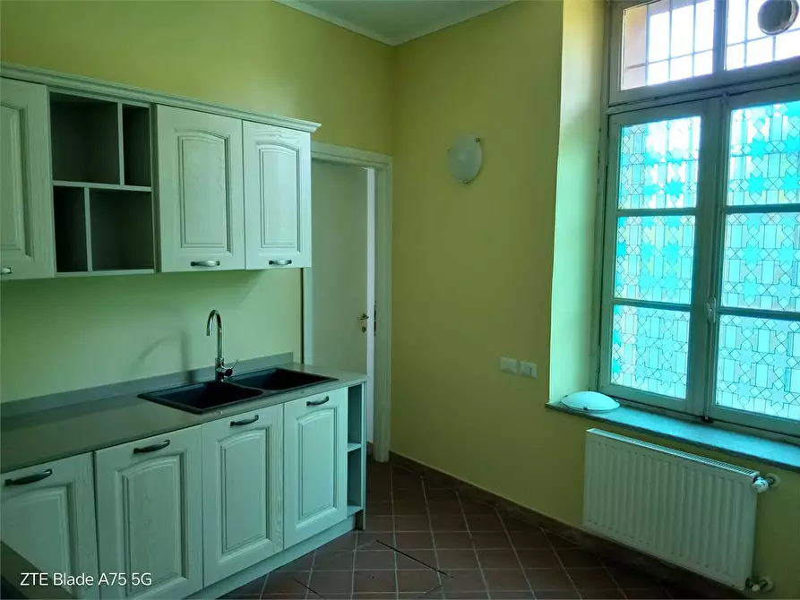 Immagine 15 di Villa in affitto  in viale Gabotto 21 a Pinerolo