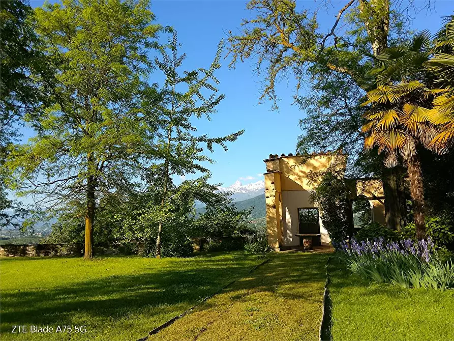 Immagine 34 di Villa in affitto  in viale Gabotto 21 a Pinerolo