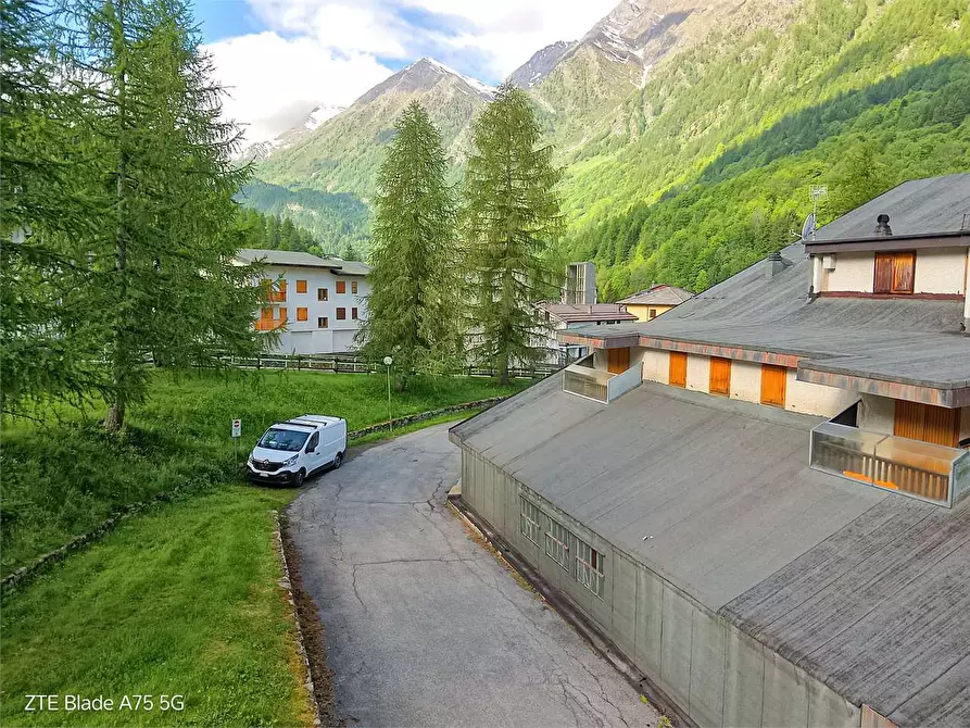 Immagine 1 di Appartamento in vendita  in VIA VINAI a Prali