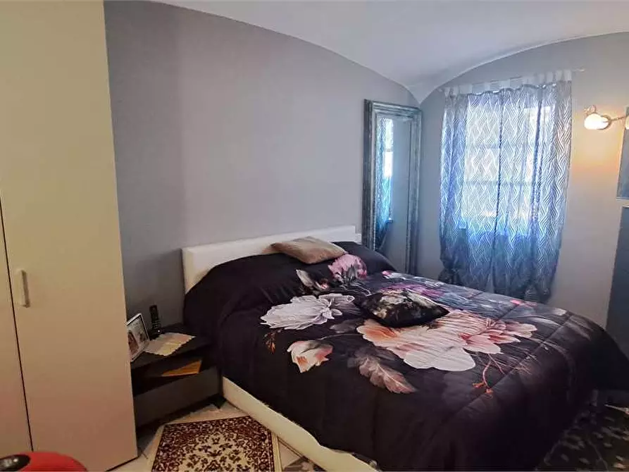 Immagine 13 di Appartamento in vendita  in via Re Umberto 18 a Cavour