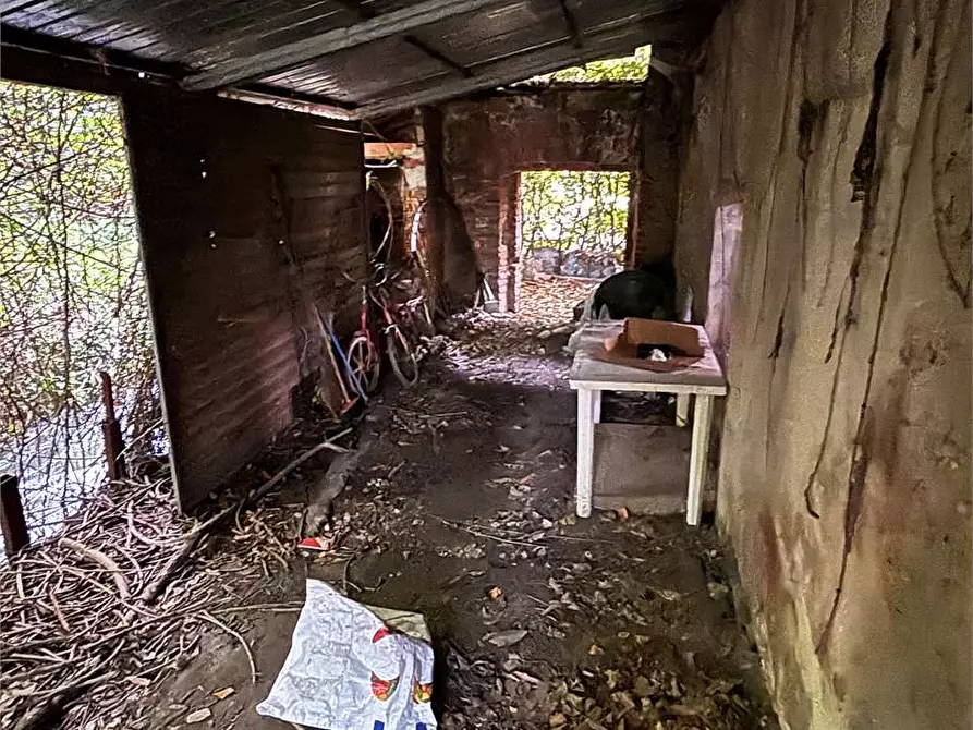 Immagine 11 di Laboratorio in vendita  in via Molino Colombini 19 a Pinerolo