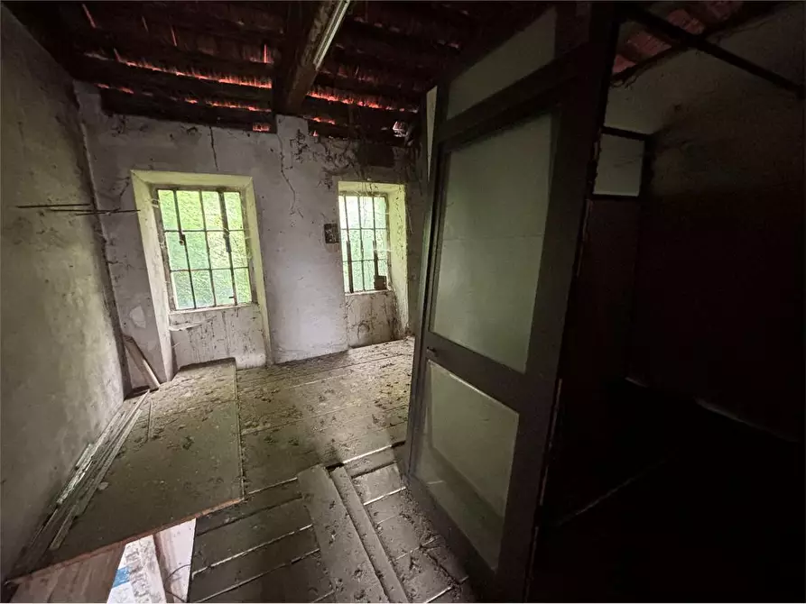 Immagine 9 di Laboratorio in vendita  in via Molino Colombini 19 a Pinerolo