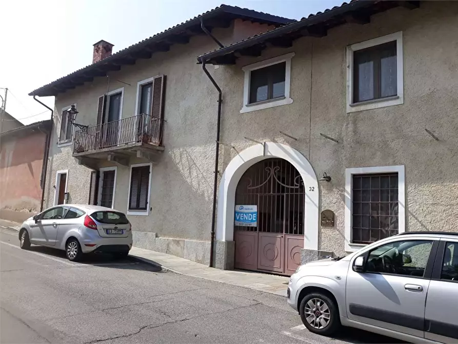 Immagine 2 di Trilocale in vendita  in VIA FAMIGLIA FALCONET  a Frossasco