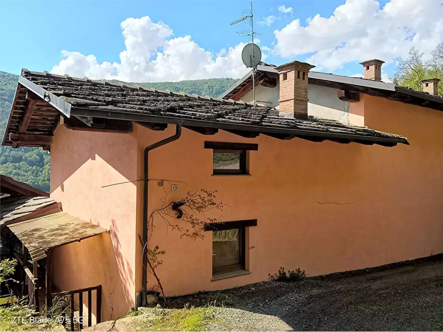 Immagine 5 di Rustico / casale in vendita  in VIA COPPIERI 49 a Torre Pellice