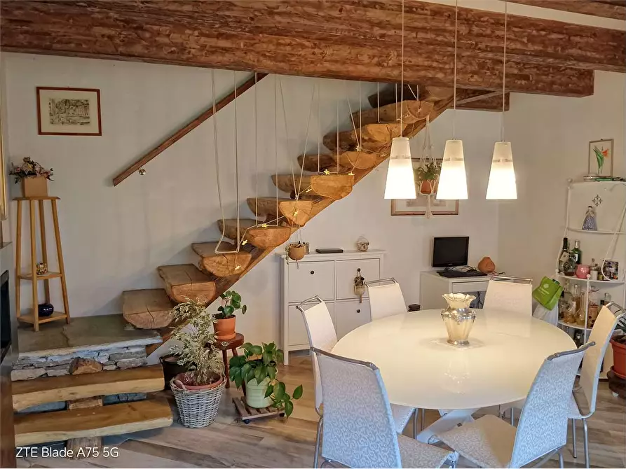 Immagine 6 di Rustico / casale in vendita  in VIA COPPIERI 49 a Torre Pellice