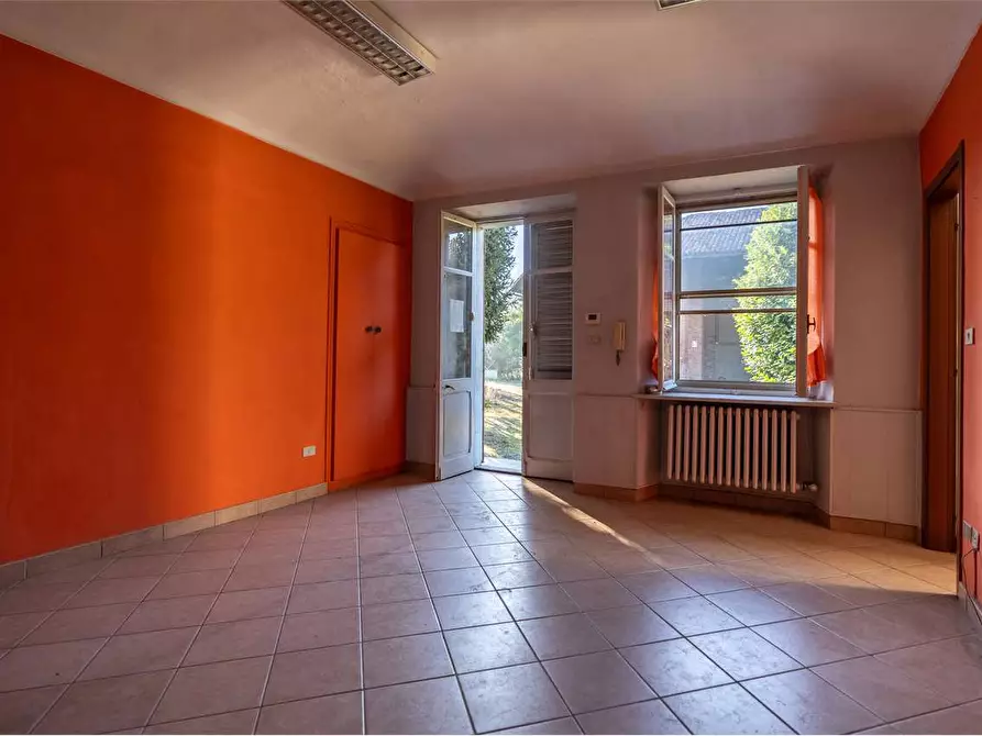 Immagine 7 di Villa in vendita  in corso Torino 165 a Pinerolo