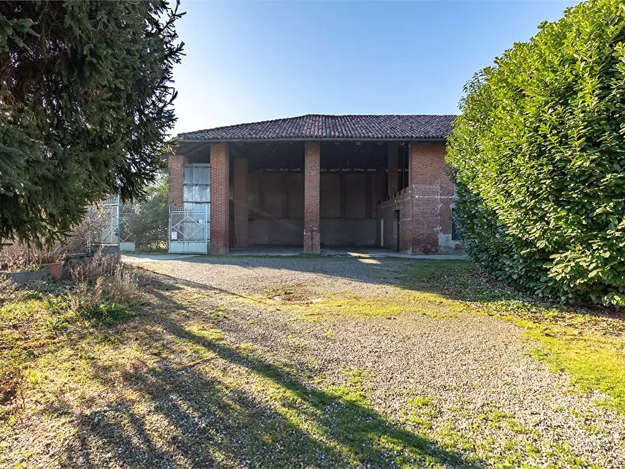 Immagine 13 di Villa in vendita  in corso Torino 165 a Pinerolo