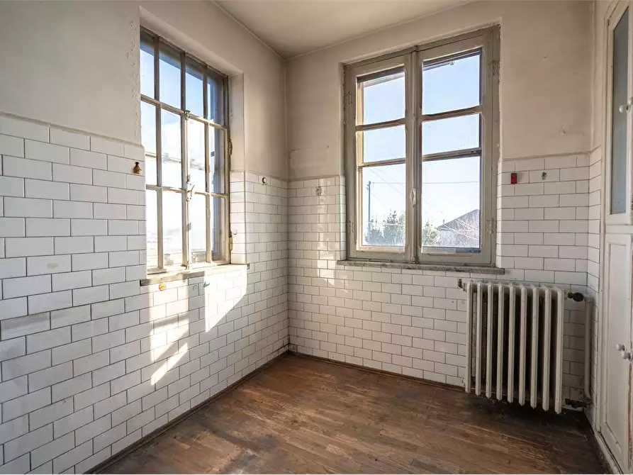 Immagine 22 di Villa in vendita  in corso Torino 165 a Pinerolo