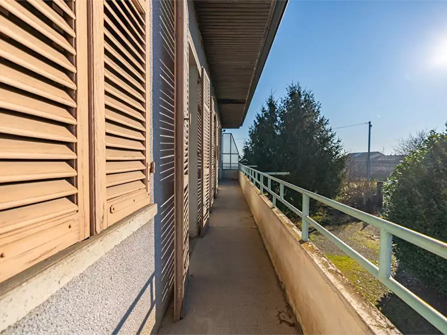 Immagine 23 di Villa in vendita  in corso Torino 165 a Pinerolo