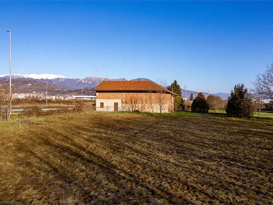 Immagine 34 di Villa in vendita  in corso Torino 165 a Pinerolo
