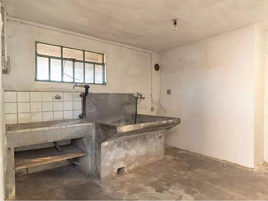 Immagine 38 di Villa in vendita  in corso Torino 165 a Pinerolo