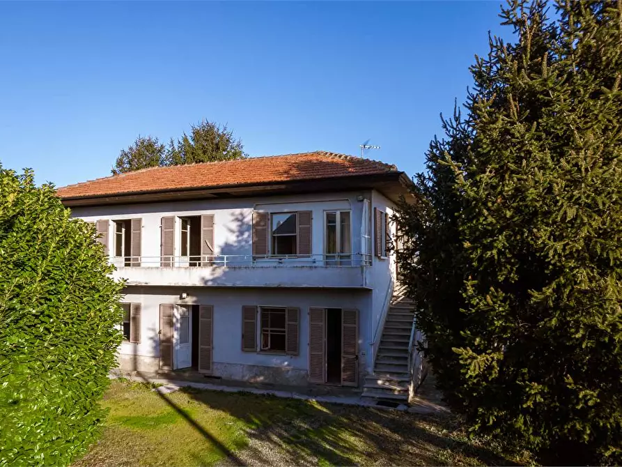 Immagine 39 di Villa in vendita  in corso Torino 165 a Pinerolo