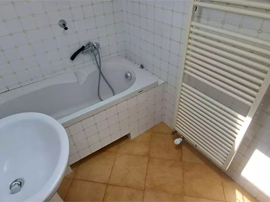 Immagine 11 di Appartamento in affitto  in Corso Torino  237 a Pinerolo