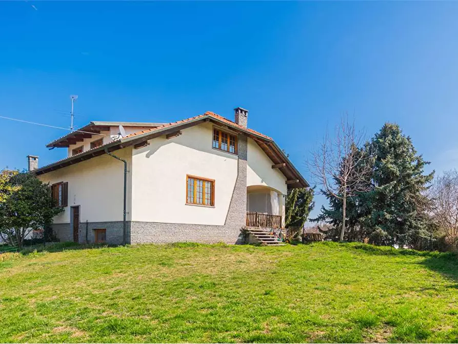 Immagine 1 di Villa in vendita  in via Germanasca 2 a Pinerolo