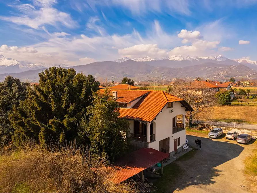 Immagine 3 di Villa in vendita  in via Germanasca 2 a Pinerolo