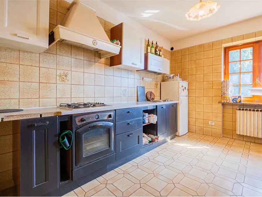 Immagine 9 di Villa in vendita  in via Germanasca 2 a Pinerolo