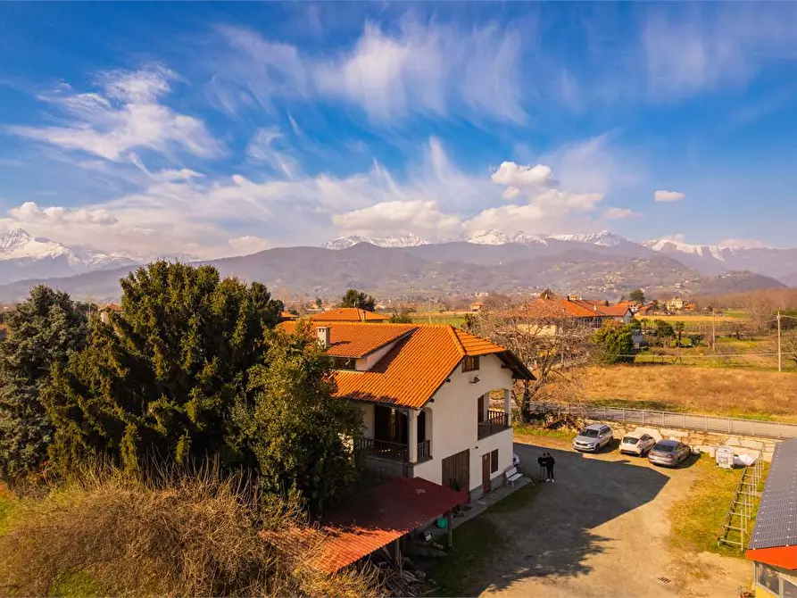 Immagine 40 di Villa in vendita  in via Germanasca 2 a Pinerolo