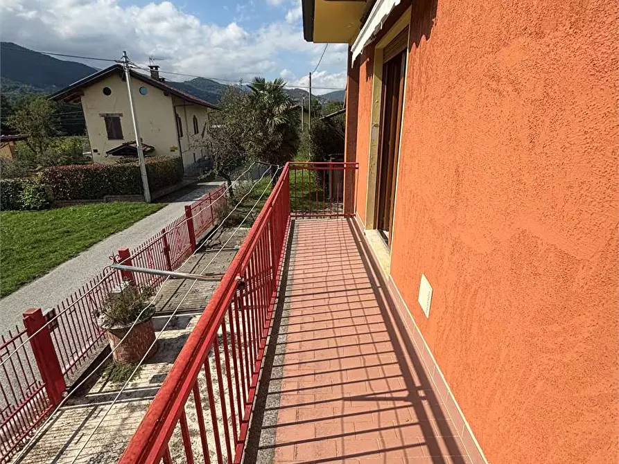 Immagine 15 di Villa in vendita  a San Secondo Di Pinerolo