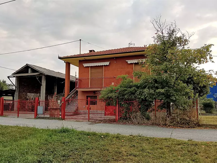 Immagine 1 di Villa in vendita  a San Secondo Di Pinerolo