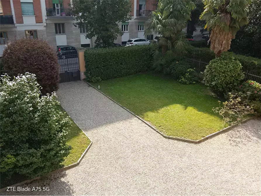 Immagine 8 di Villa in vendita  in viale Della Rimembranza 136 a Pinerolo