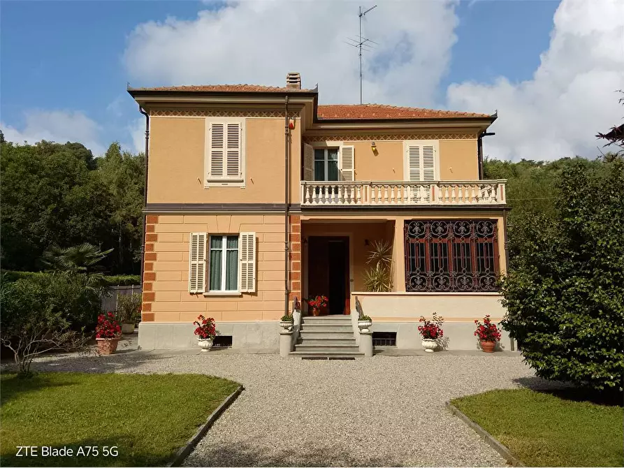 Immagine 2 di Villa in vendita  in viale Della Rimembranza 136 a Pinerolo