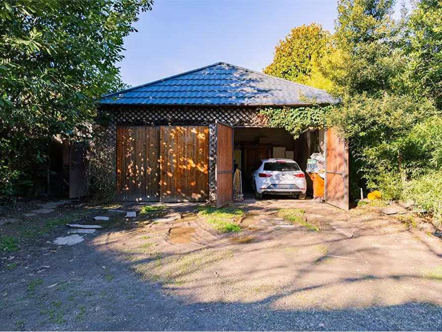 Immagine 8 di Appartamento in vendita  in viale della Rimembranza 3 a Torre Pellice