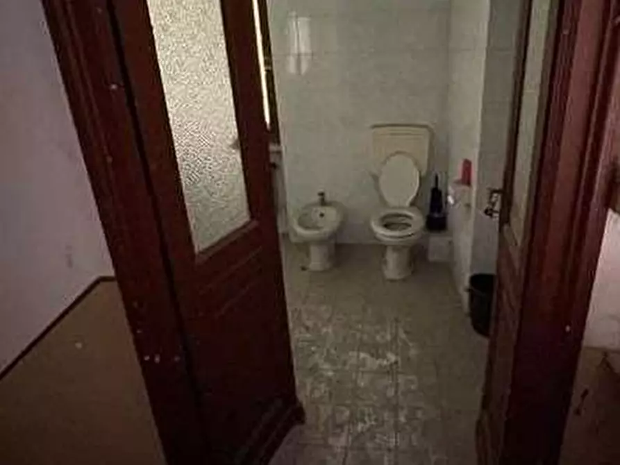 Immagine 11 di Quadrilocale in vendita  in via Pastrengo 90 a Moncalieri