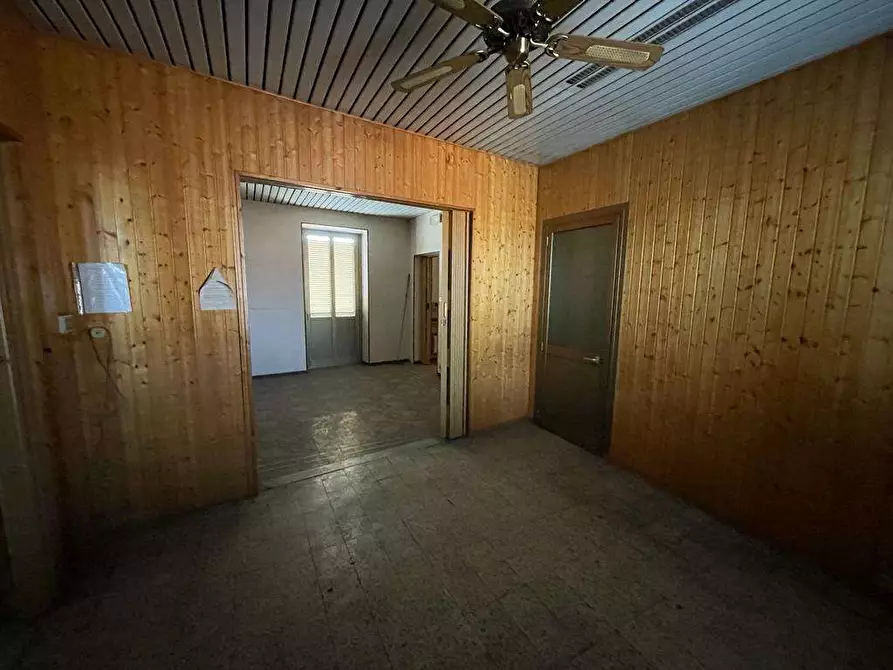 Immagine 19 di Quadrilocale in vendita  in via Pastrengo 90 a Moncalieri