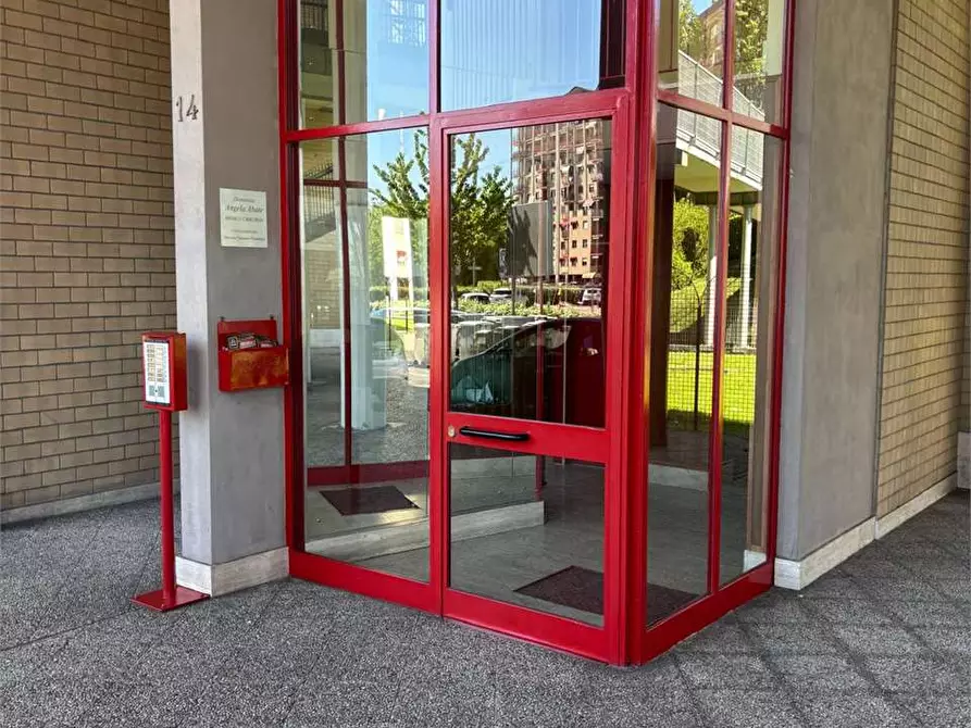 Immagine 3 di Appartamento in vendita  in largo delle Alpi 14 a Nichelino