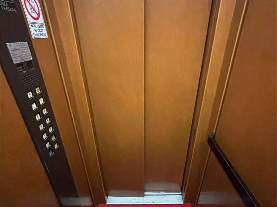 Immagine 5 di Appartamento in vendita  in largo delle Alpi 14 a Nichelino