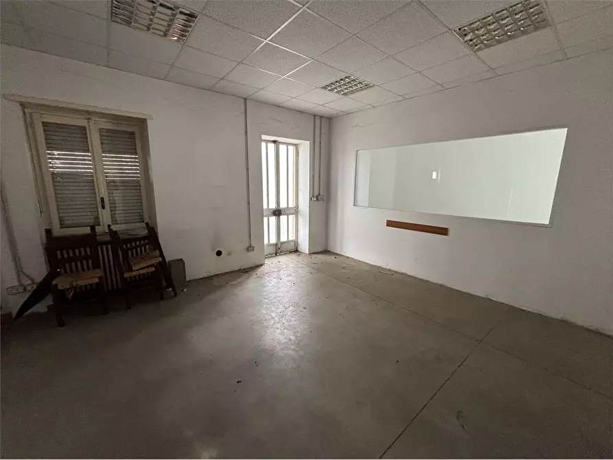 Immagine 12 di Negozio in vendita  in strada Torino 50 a Cumiana