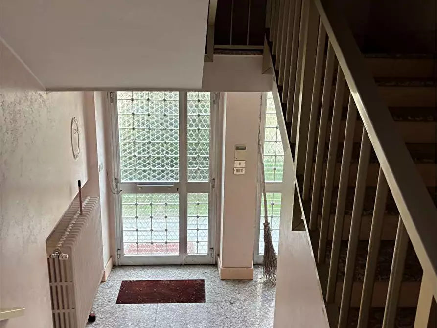 Immagine 20 di Negozio in vendita  in strada Torino 50 a Cumiana