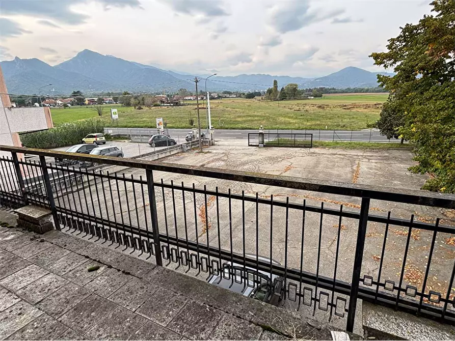 Immagine 27 di Negozio in vendita  in strada Torino 50 a Cumiana