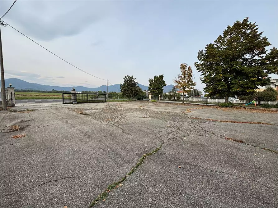 Immagine 4 di Negozio in vendita  in strada Torino 50 a Cumiana