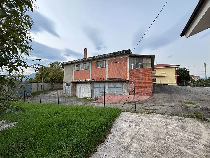 Immagine 50 di Negozio in vendita  in strada Torino 50 a Cumiana