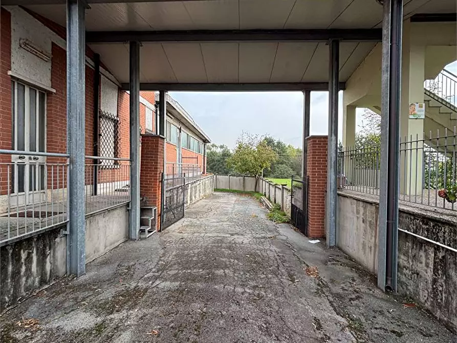 Immagine 53 di Negozio in vendita  in strada Torino 50 a Cumiana