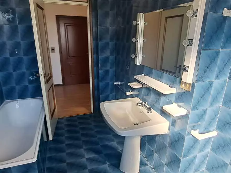 Immagine 12 di Appartamento in vendita  in via Vittorio Veneto 27 a San Secondo Di Pinerolo