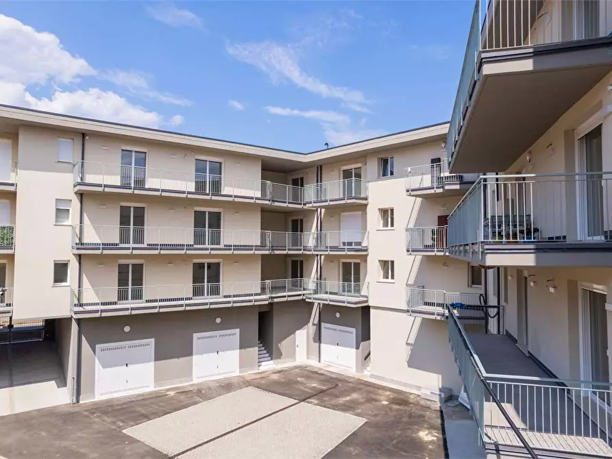 Immagine 16 di Quadrilocale in vendita  in via Nazionale 53 a Pinerolo