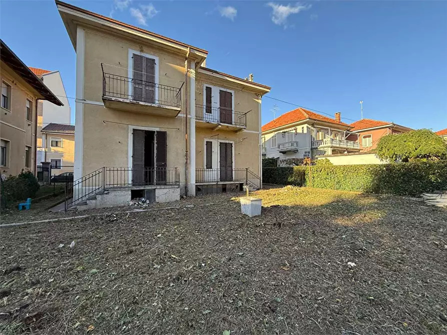 Immagine 2 di Villa in vendita  in via Tessore a Pinerolo