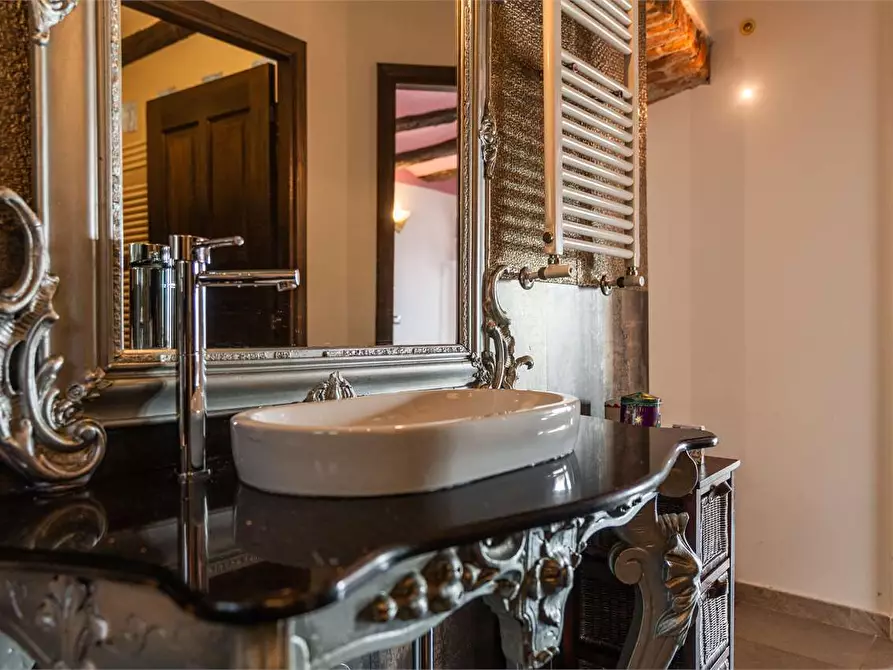 Immagine 29 di Villa in vendita  in via Davico 75 a Pinerolo