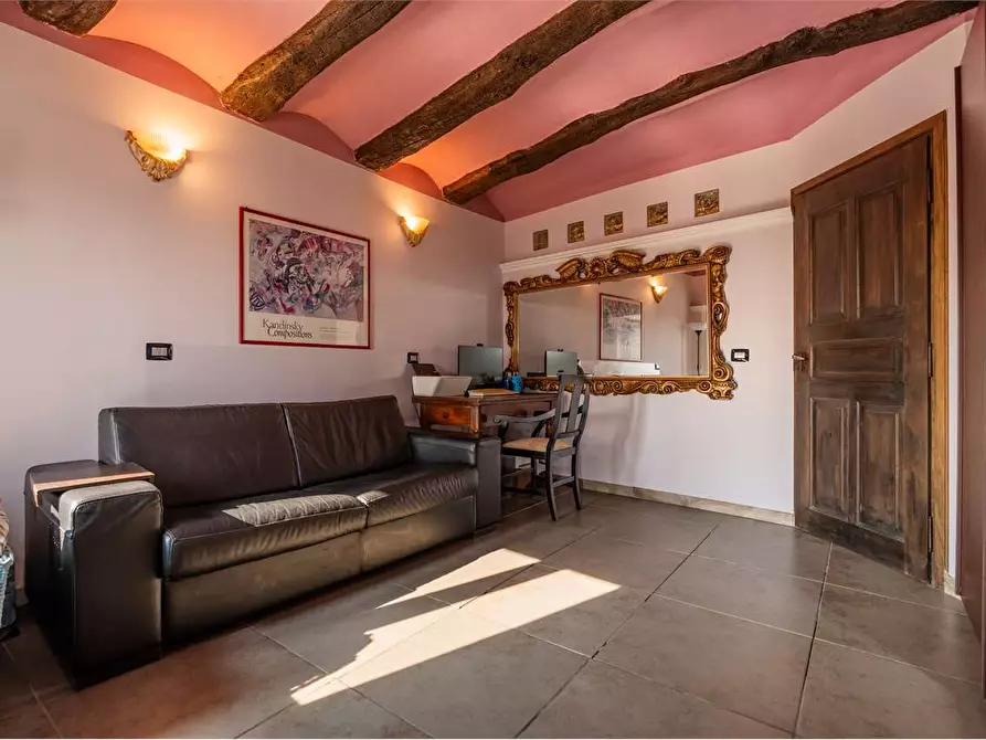 Immagine 27 di Villa in vendita  in via Davico 75 a Pinerolo