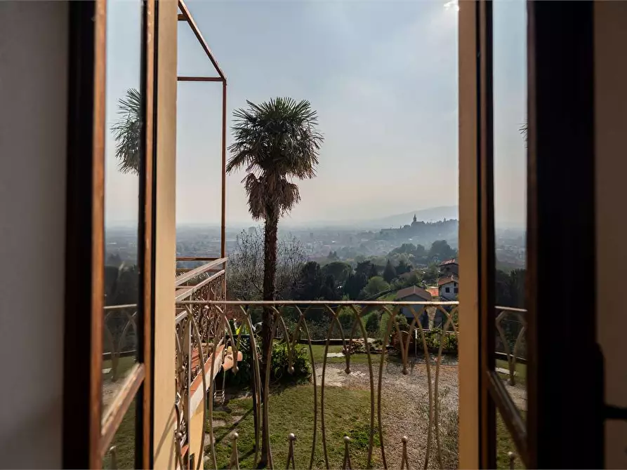 Immagine 72 di Villa in vendita  in via Davico 75 a Pinerolo