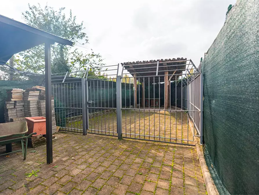 Immagine 76 di Porzione di villa in vendita  in stradale Baudenasca 60 a Pinerolo