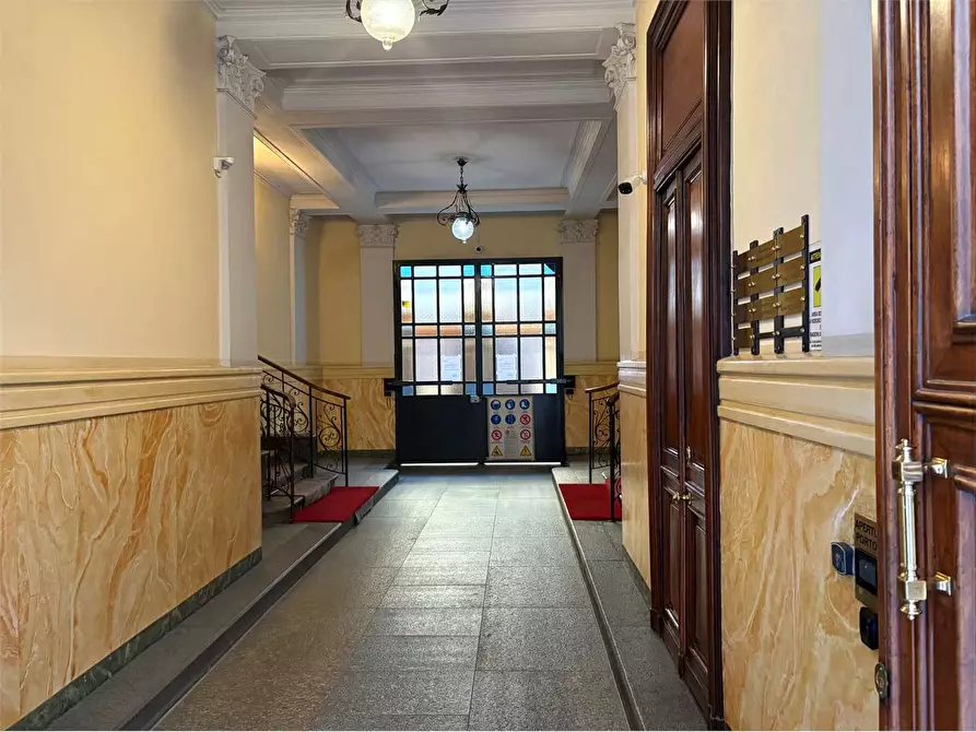 Immagine 7 di Appartamento in vendita  in via Beaumont 19 a Torino