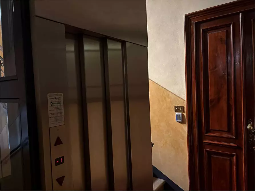 Immagine 9 di Appartamento in vendita  in via Beaumont 19 a Torino