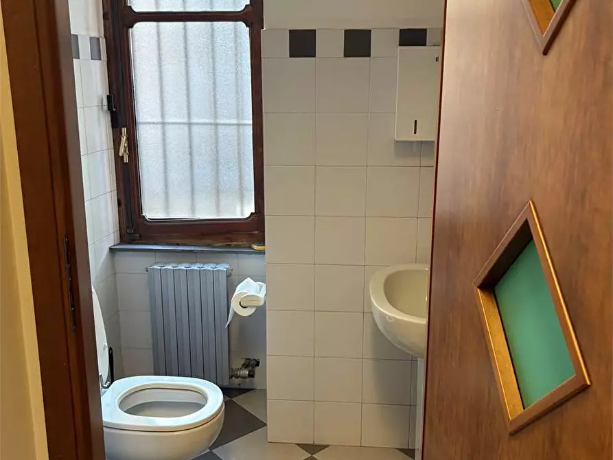 Immagine 30 di Appartamento in vendita  in via Beaumont 19 a Torino