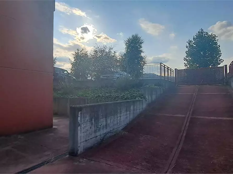 Immagine 7 di Laboratorio in affitto  in Dei Gibuti a Pinerolo