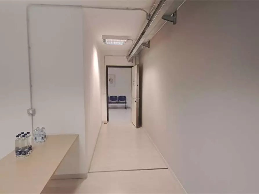 Immagine 13 di Laboratorio in affitto  in Dei Gibuti a Pinerolo