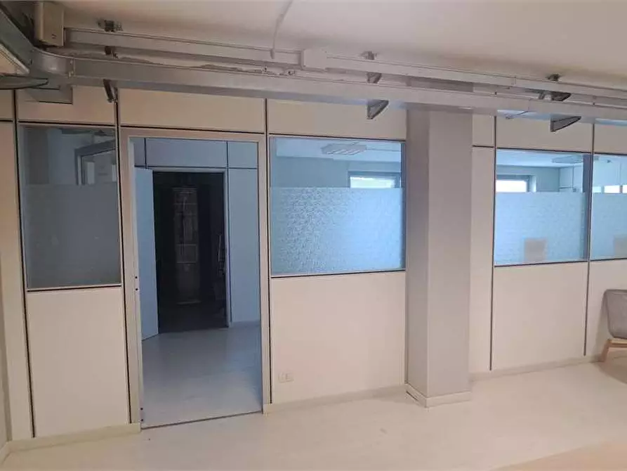 Immagine 14 di Laboratorio in affitto  in Dei Gibuti a Pinerolo